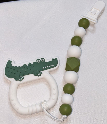 Gator SILICONE TEETHER CHEWING TOY PACIFIER CLIP TC3098