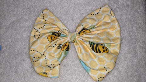 LIL BEE MATCHING Boutique Fabric Hair Bow